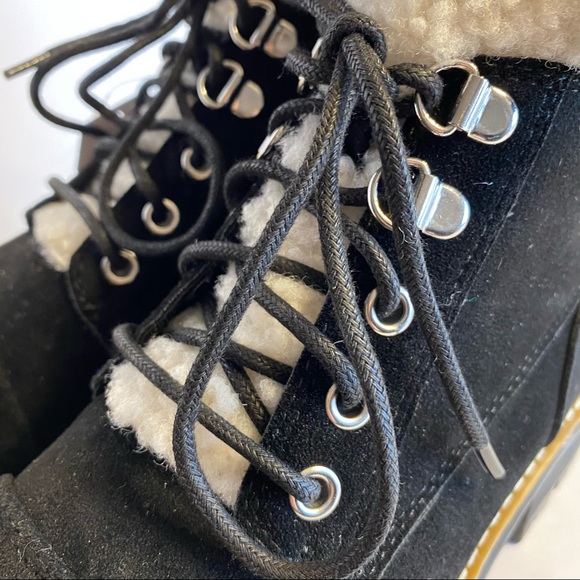 NWT Womens Sherpa Combat Black Boots Memory Foam - Picture 5 of 6